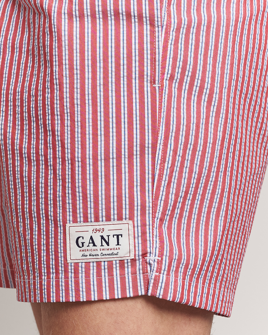 Uomini | Costumi da bagno | Gant | Striped Seersucker Swimshorts Bright Red