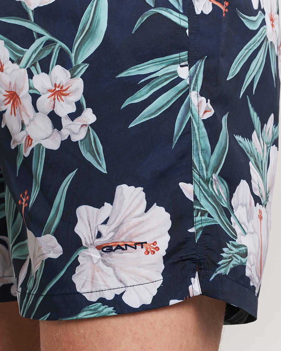Uomini | Costumi da bagno | Gant | Printed Flower Swimshorts Evening Blue