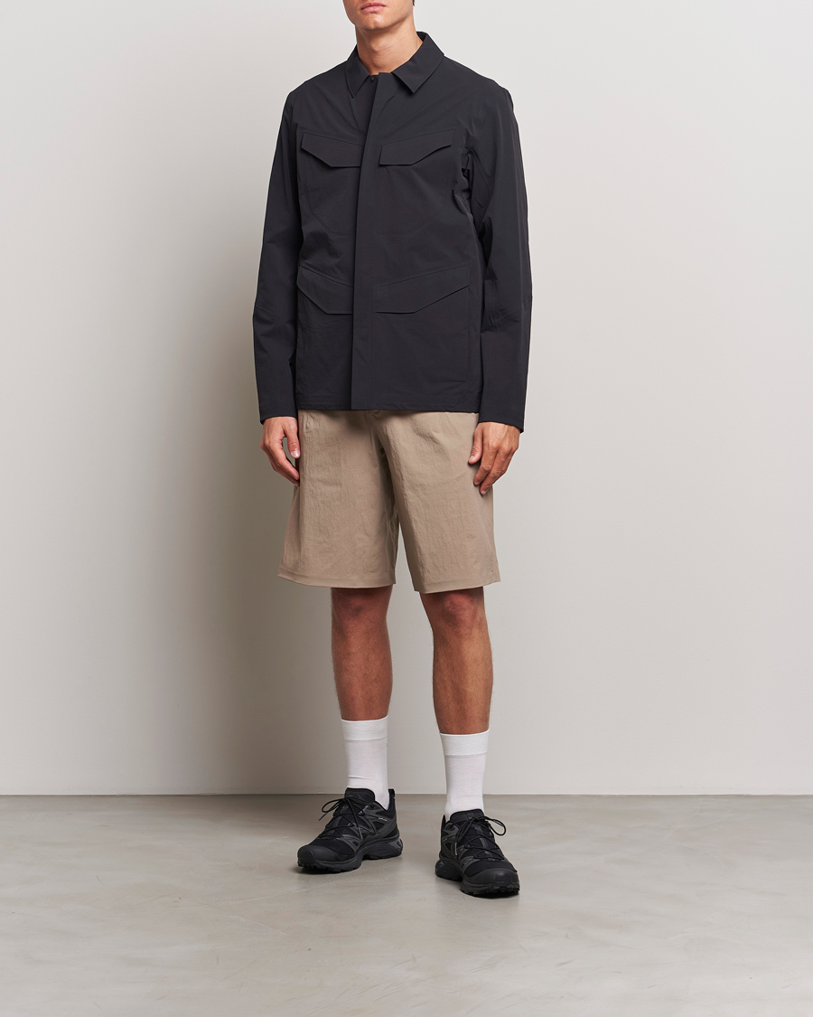 Uomini | Pantaloncini | Arc'teryx Veilance | Spere Lightweight Water Repellent Shorts Soil