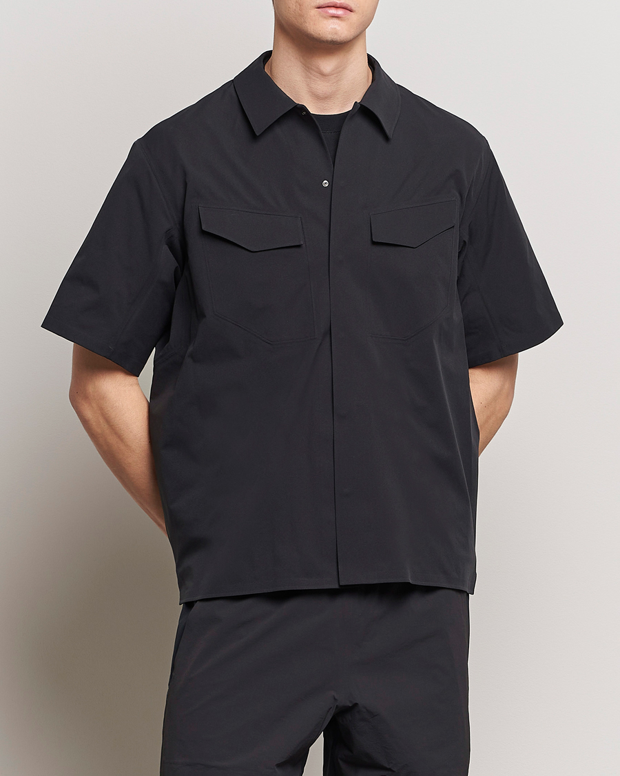 Uomini | Camicie | Arc'teryx Veilance | Field Short Sleeve Shirt Black