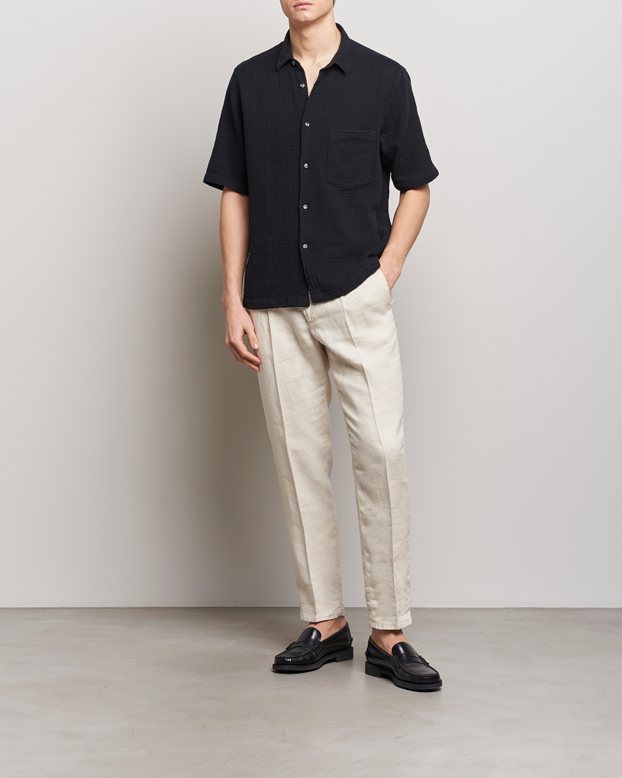 Uomini | Camicie | Oscar Jacobson | Short Sleeve City Crepe Cotton Shirt Black