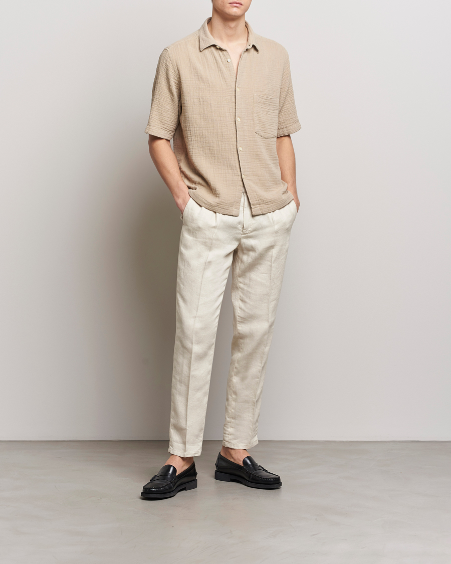 Uomini | Camicie | Oscar Jacobson | Short Sleeve City Crepe Cotton Shirt Beige