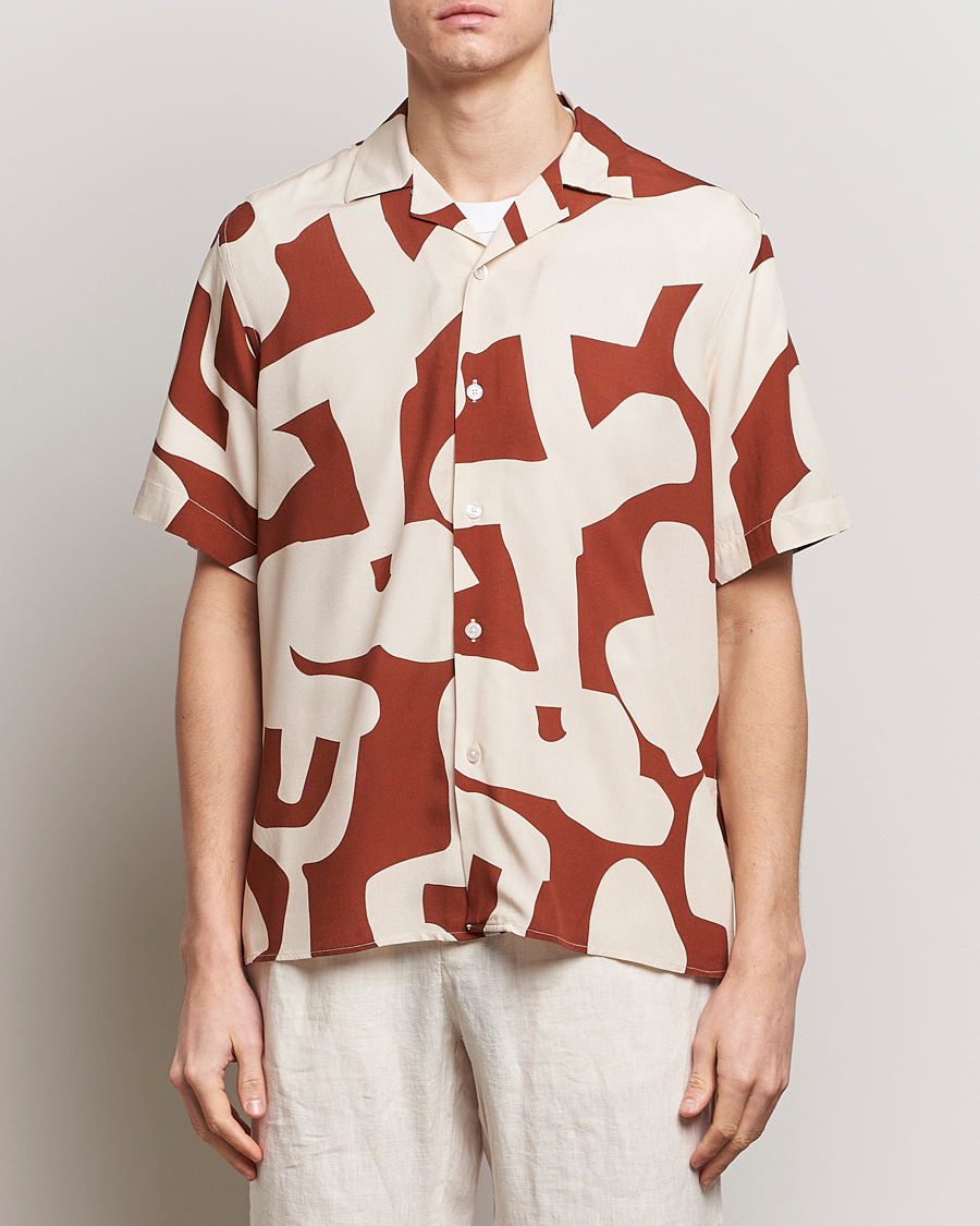 Uomini | Camicie | OAS | Viscose Resort Short Sleeve Shirt Russet Puzzlotec