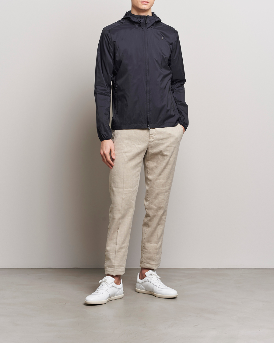 Uomini | Giacche | UBR | Emperor Lightweight Hooded Jacket Navy