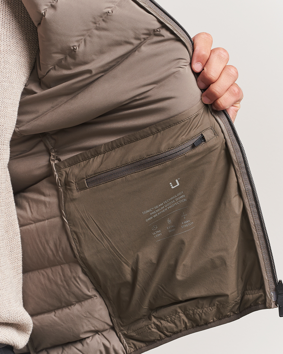 Uomini | Gilet | UBR | Sonic Vest Dark Sand