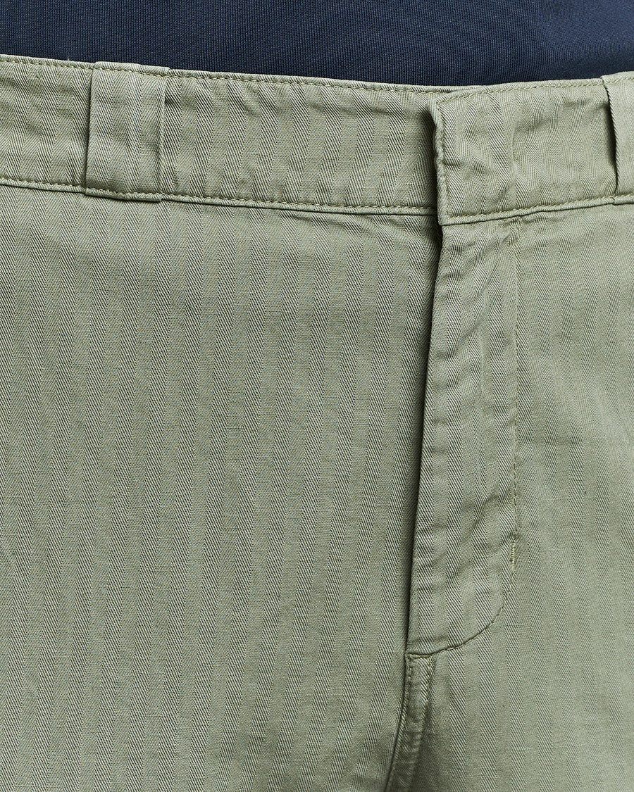 Uomini | Pantaloni | Aspesi | Cotton Herringbone Pants Sage