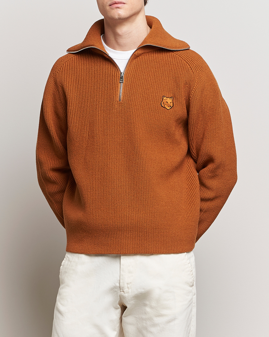 Uomini | Maglieria | Maison Kitsuné | Tonal Fox Head Ribbed Half Zip Tobacco