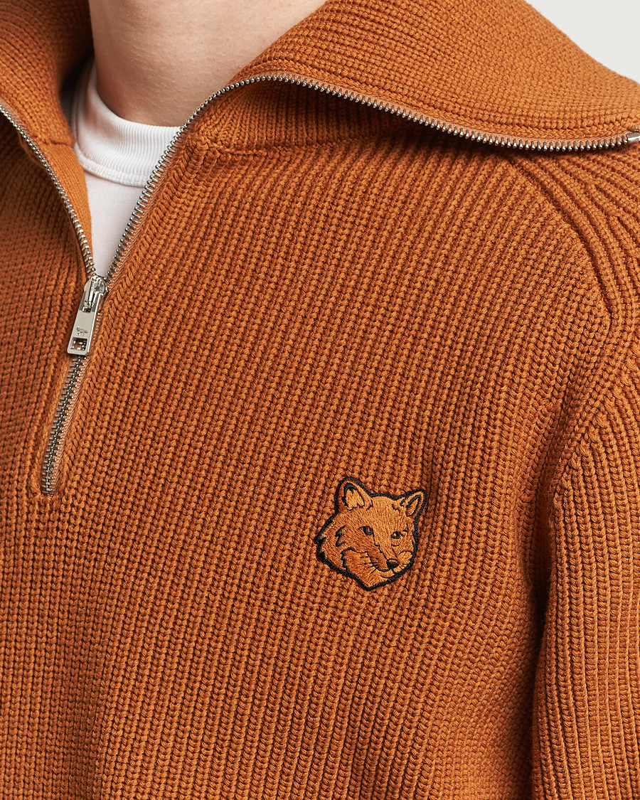 Uomini | Maglieria | Maison Kitsuné | Tonal Fox Head Ribbed Half Zip Tobacco