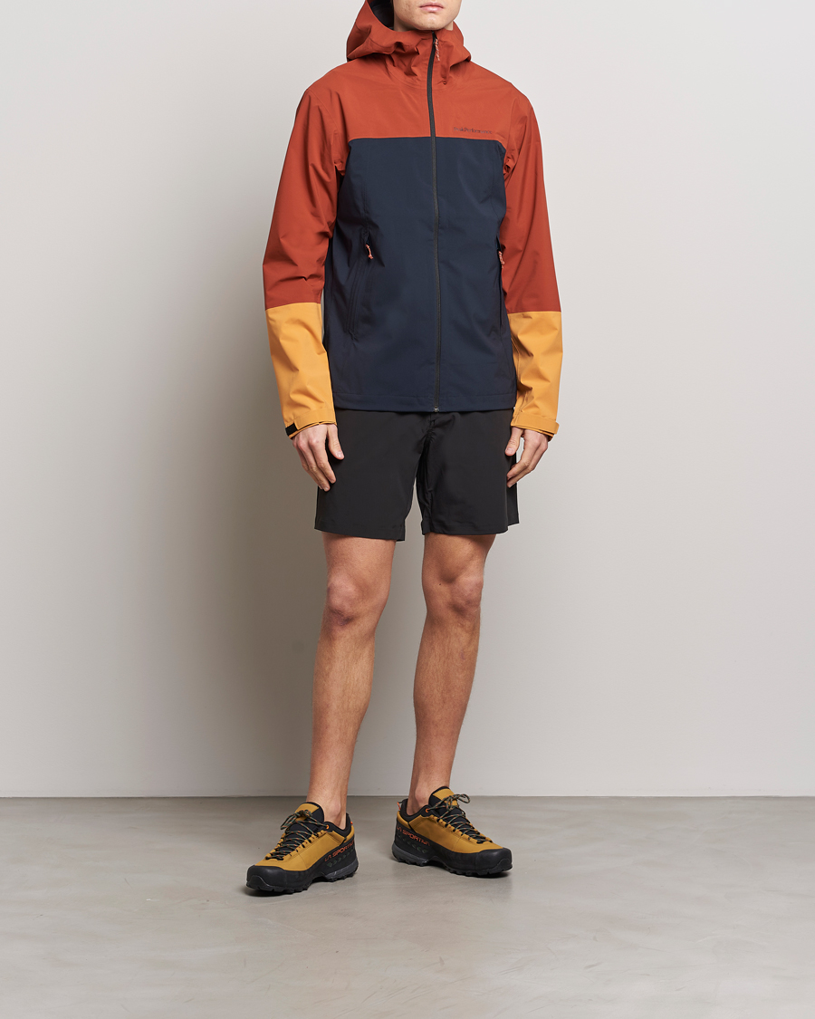 Uomini | Giacche | Peak Performance | Trail Hipe Hooded Jacket Spiced/Salute Navy/Desert