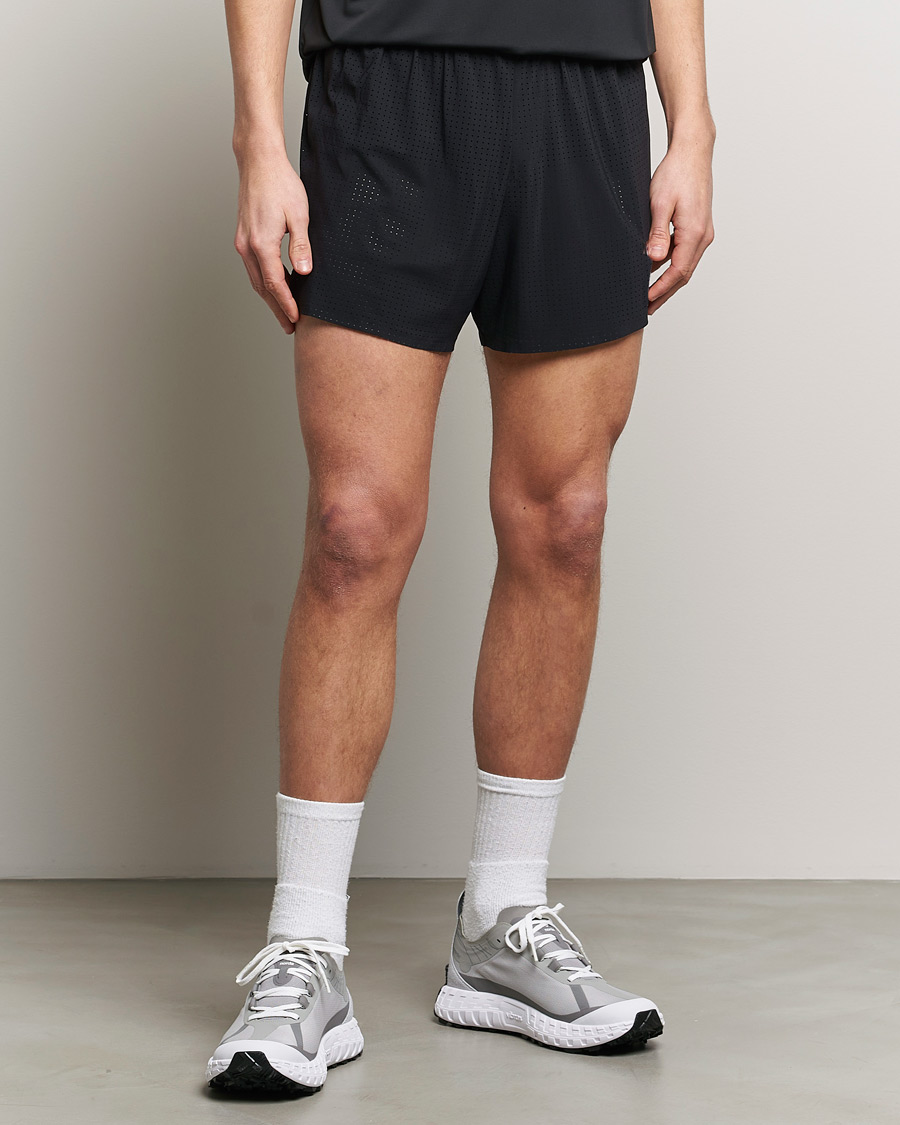Uomini | Pantaloncini | Satisfy | Space-O 5 Inch Shorts Black
