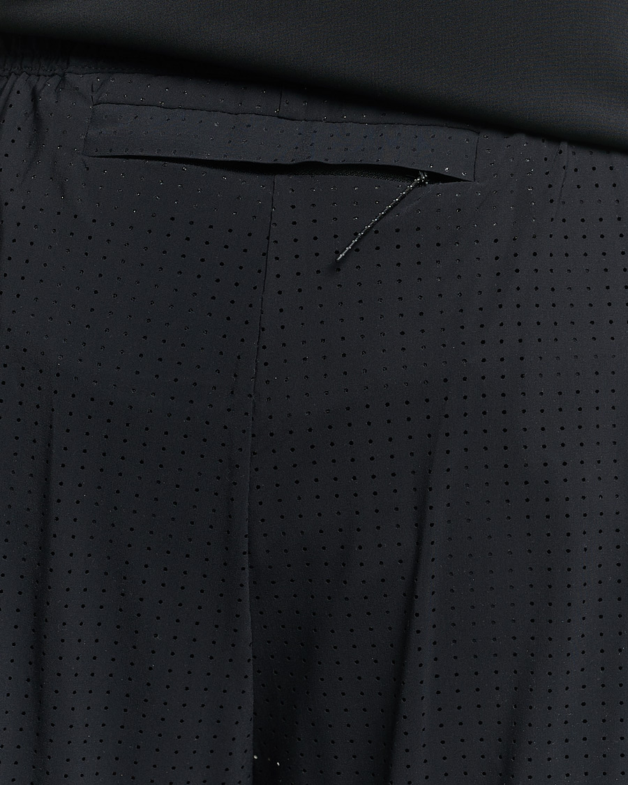 Uomini | Pantaloncini | Satisfy | Space-O 5 Inch Shorts Black
