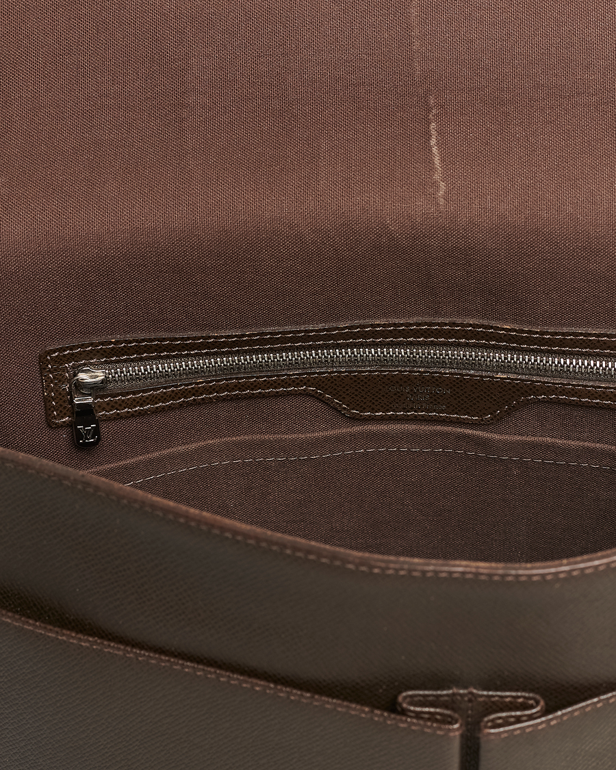 Uomini | Louis Vuitton Pre-Owned Alexei Leather Messenger Bag Leather Brown | Louis Vuitton Pre-Owned | Alexei Leather Messenger Bag Leather Brown