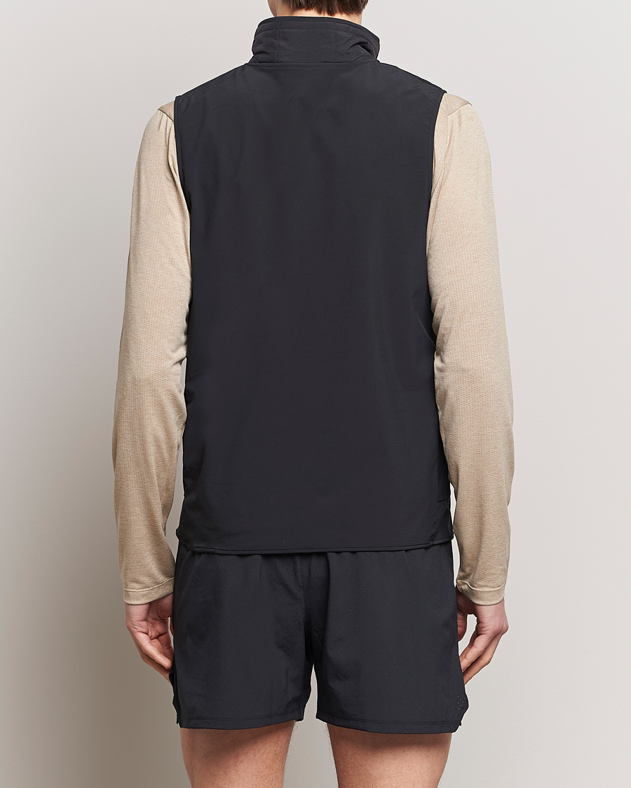Uomini | Giacche | New Balance Running | Athletics Heat Layer Run Vest Black