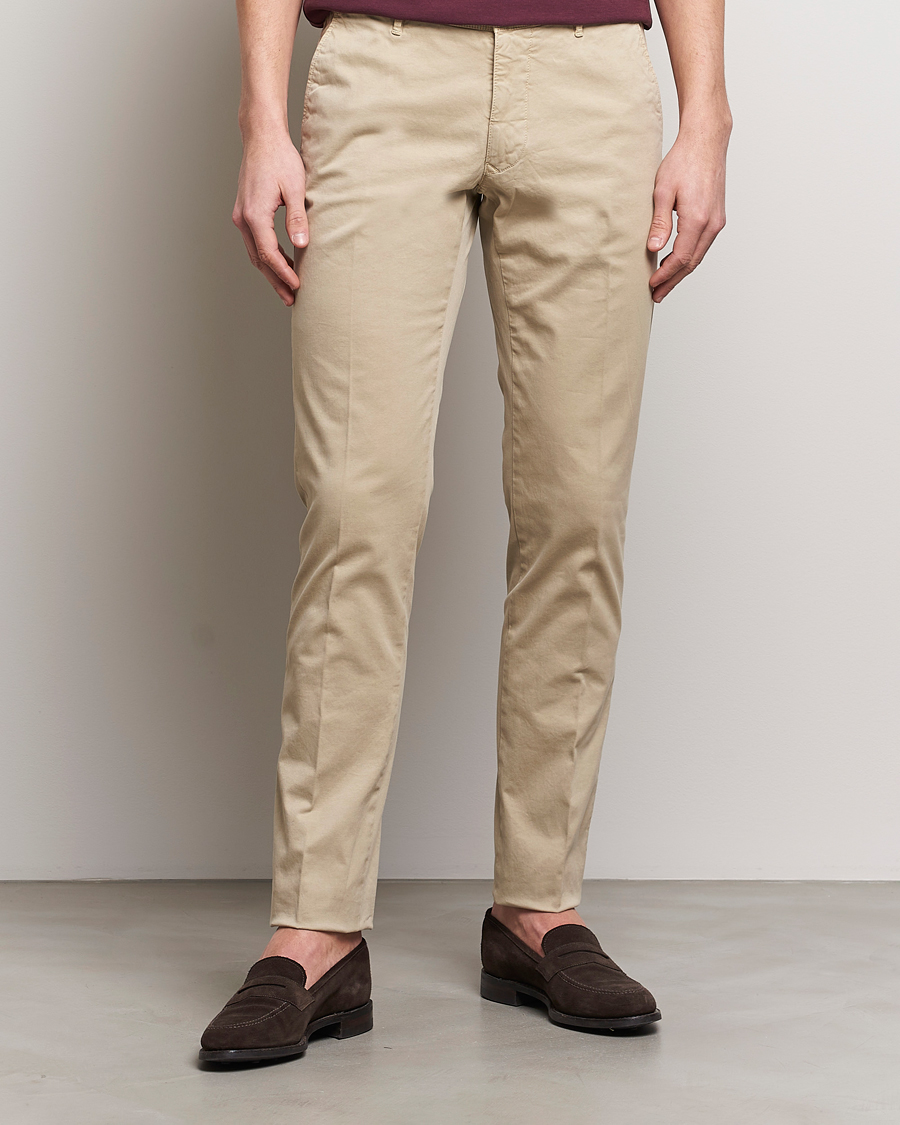 Uomini | Pantaloni | Incotex | Slim Fit Garment Dyed Slacks Light Beige