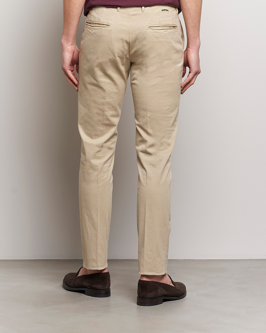 Uomini | Pantaloni | Incotex | Slim Fit Garment Dyed Slacks Light Beige
