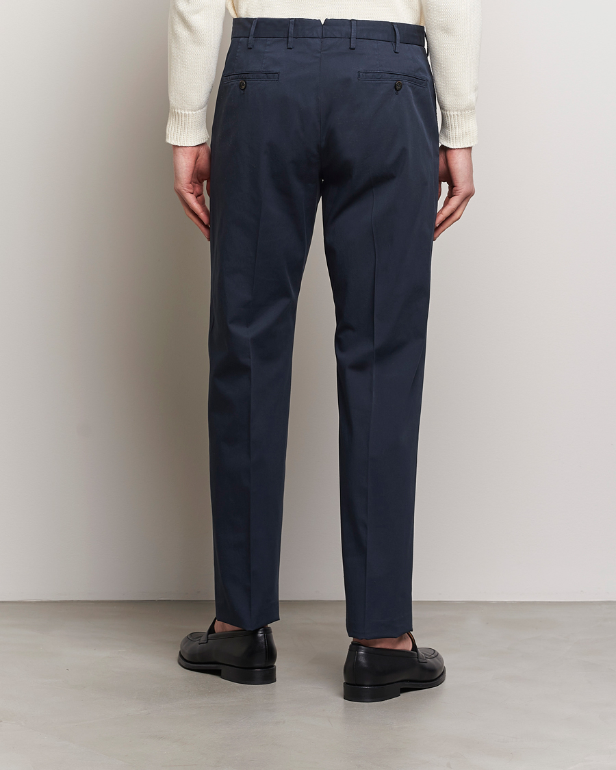 Uomini | Pantaloni | Incotex | Straight Fit Garment Dyed Chinos Navy