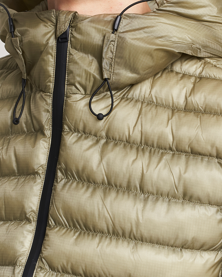 Uomini | Giacche | RAINS | Kaunas Hybrid Hooded Vest Earth
