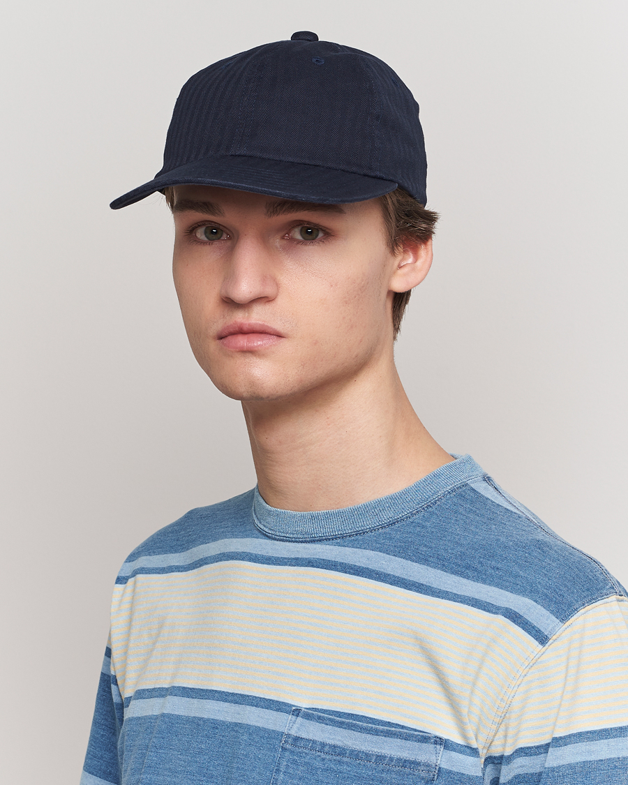 Uomini | BEAMS PLUS 6 Panel Herringbone Cap Navy | BEAMS PLUS | 6 Panel Herringbone Cap Navy