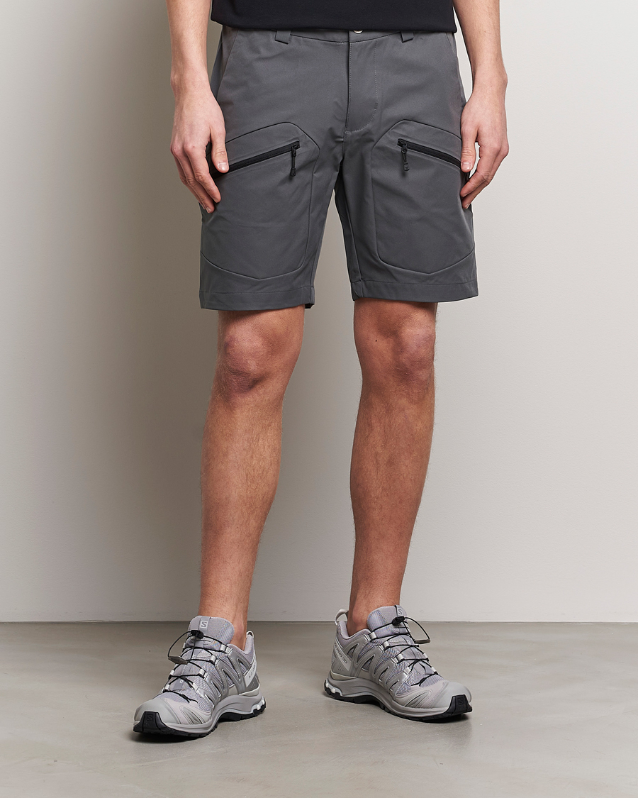 Uomini | Pantaloncini | Sail Racing | Spray T8 Shorts Dark Grey