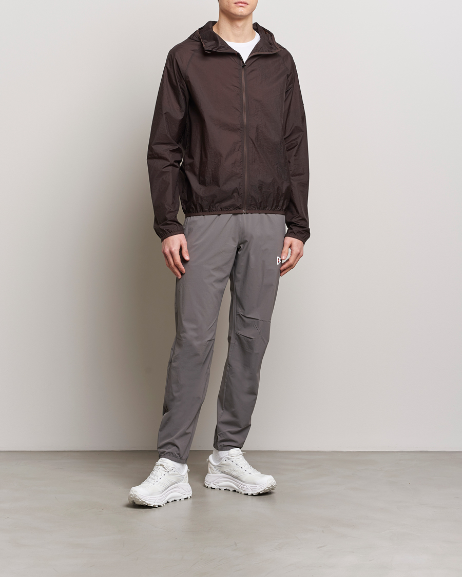 Uomini | Pantaloni | District Vision | Lightweight DWR Track Pants Charcoal