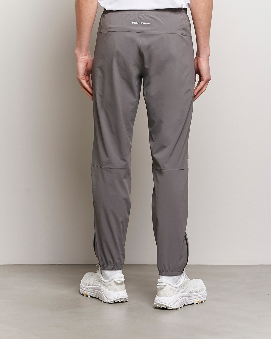 Uomini | Pantaloni | District Vision | Lightweight DWR Track Pants Charcoal