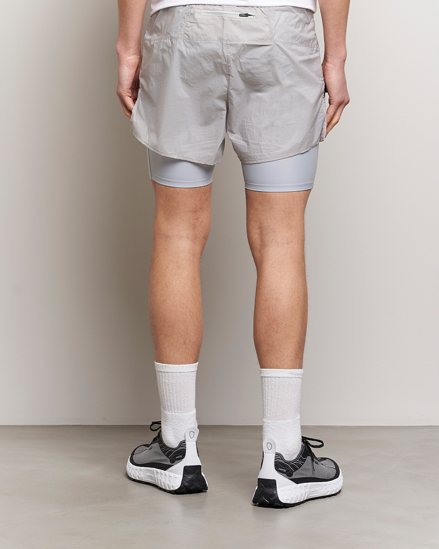Uomini | Pantaloncini | District Vision | Ripstop Layered Trail Shorts Moonbeam