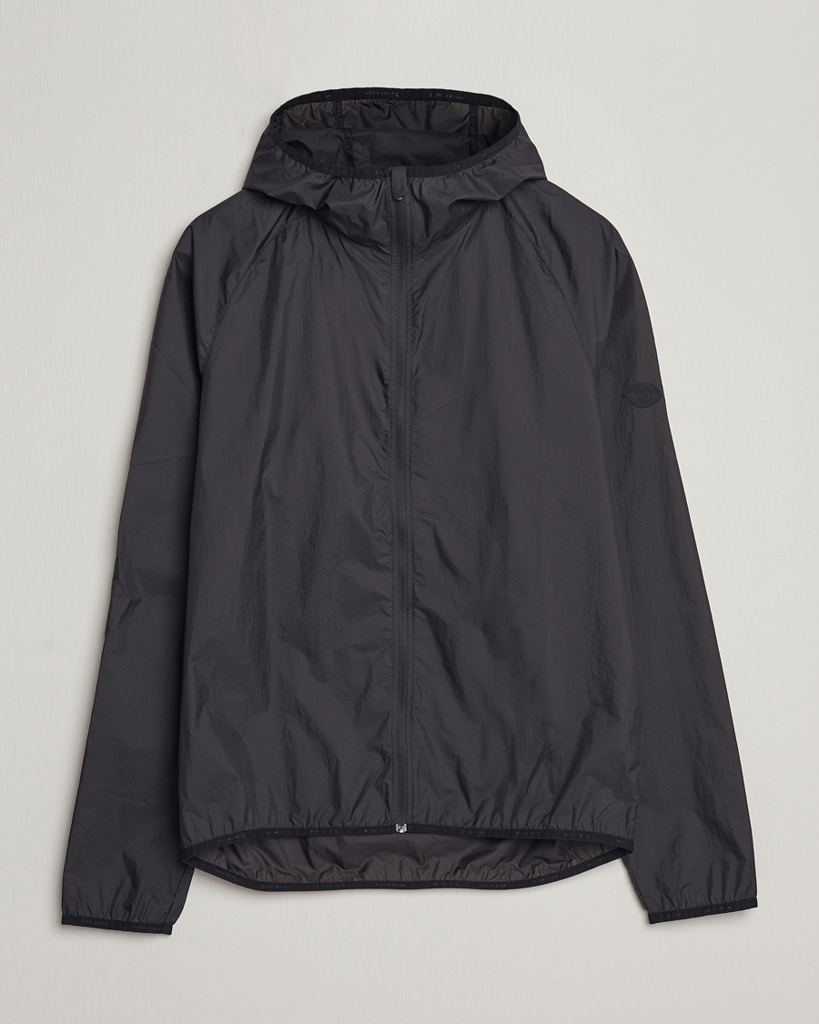 Uomini | Giacche | District Vision | Ultralight Packable DWR Wind Jacket Black