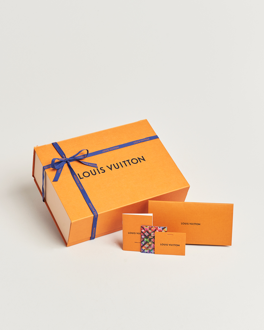 Uomini | Louis Vuitton Pre-Owned Damier Infini Pochette District Shoulder Bag | Louis Vuitton Pre-Owned | Damier Infini Pochette District Shoulder Bag