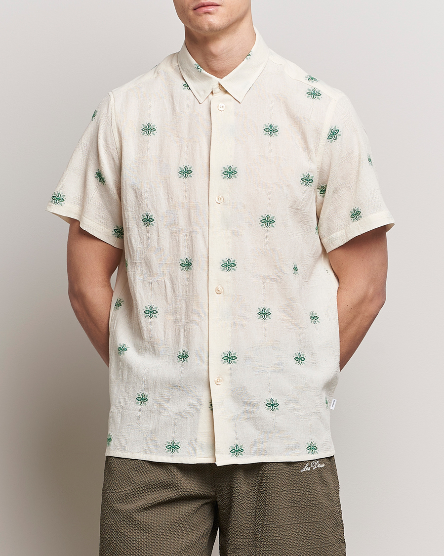 Uomini | Camicie | LES DEUX | Ira Short Sleeve Embroidery Cotton Shirt Ivory