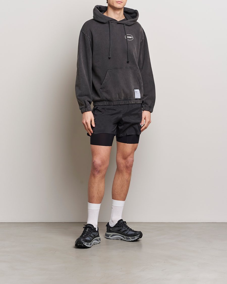 Uomini | Pantaloncini | Satisfy | TechSilk 5 Inch Shorts Black