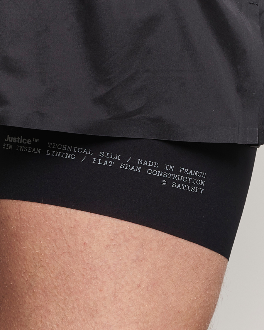 Uomini | Pantaloncini | Satisfy | TechSilk 5 Inch Shorts Black