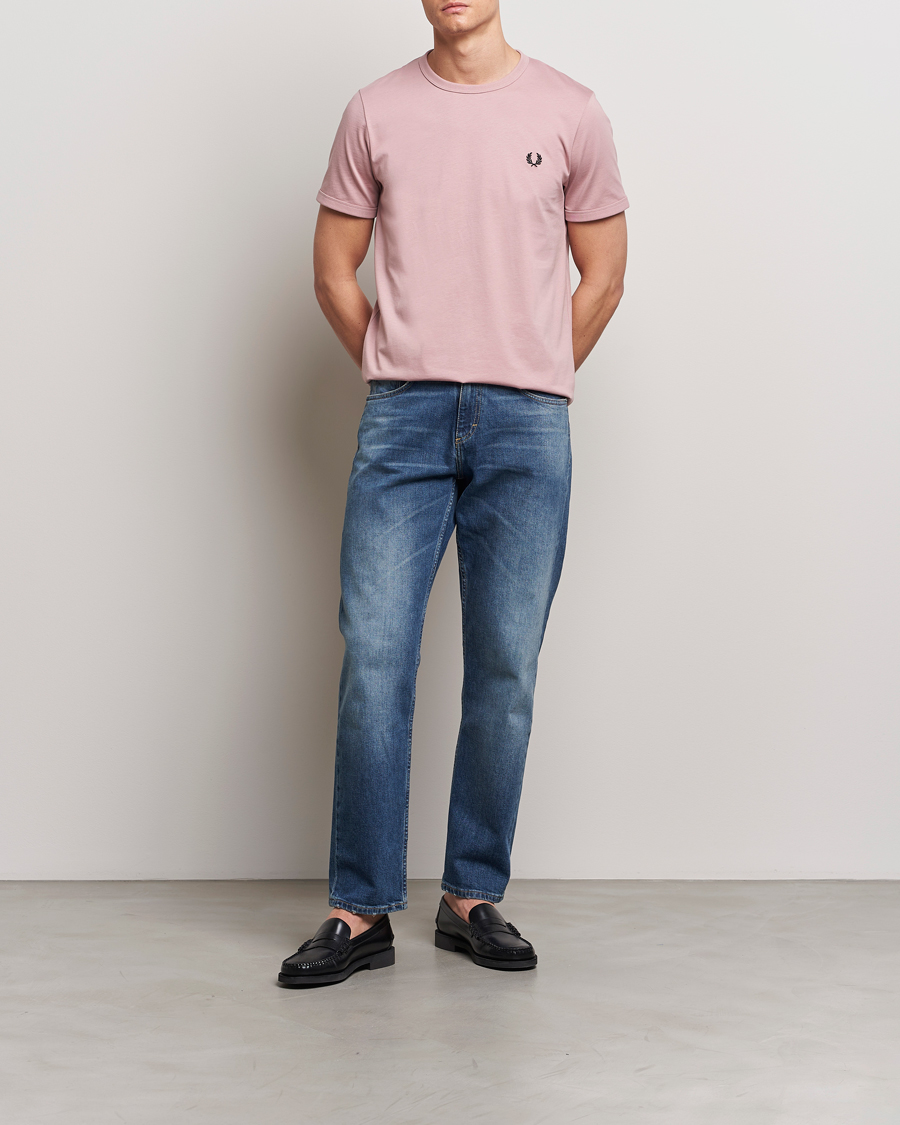 Uomini | T-shirt | Fred Perry | Ringer T-Shirt Dusty Rose Pink