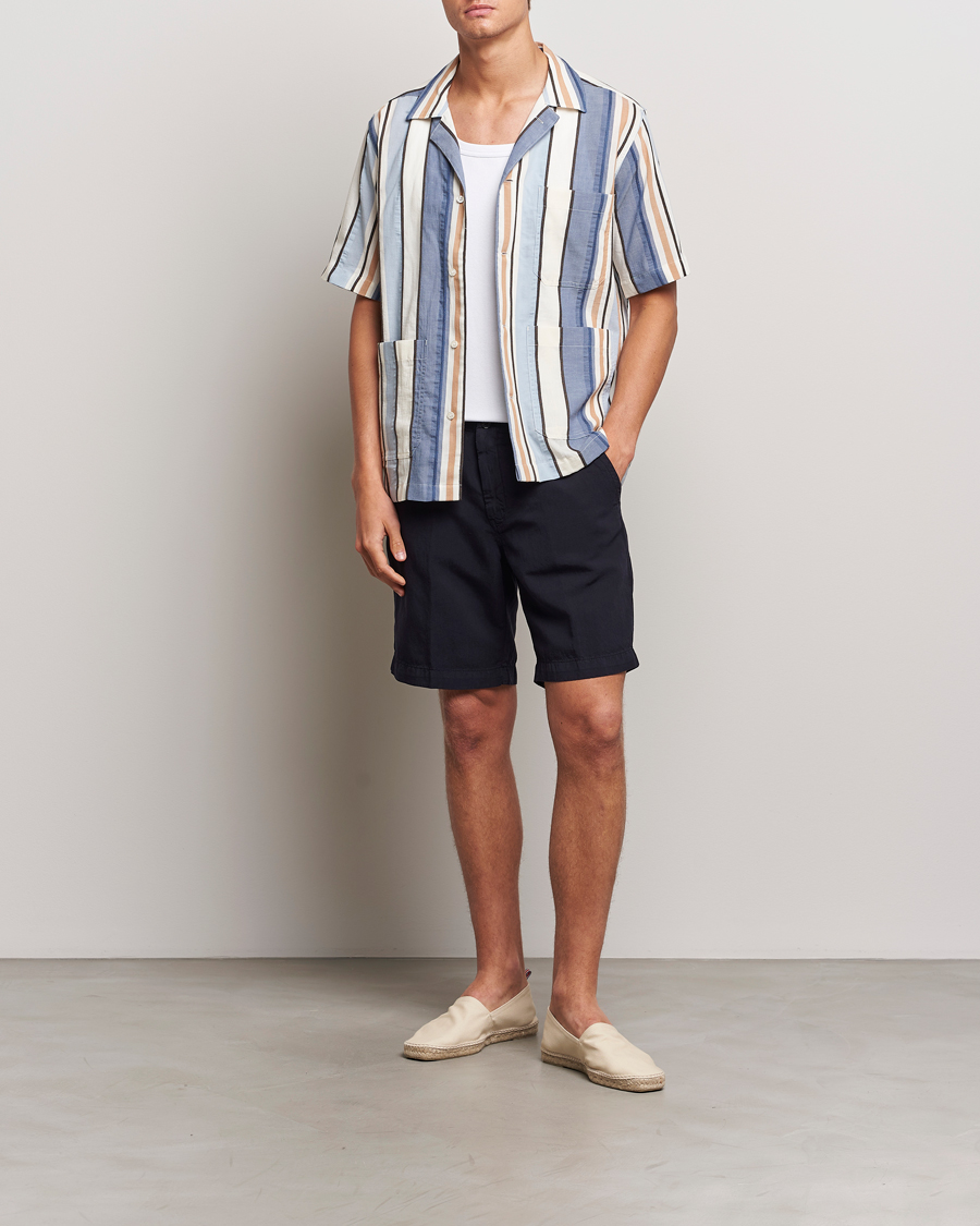 Uomini | Pantaloncini | Oscar Jacobson | Poggio Washed Linen Shorts Navy