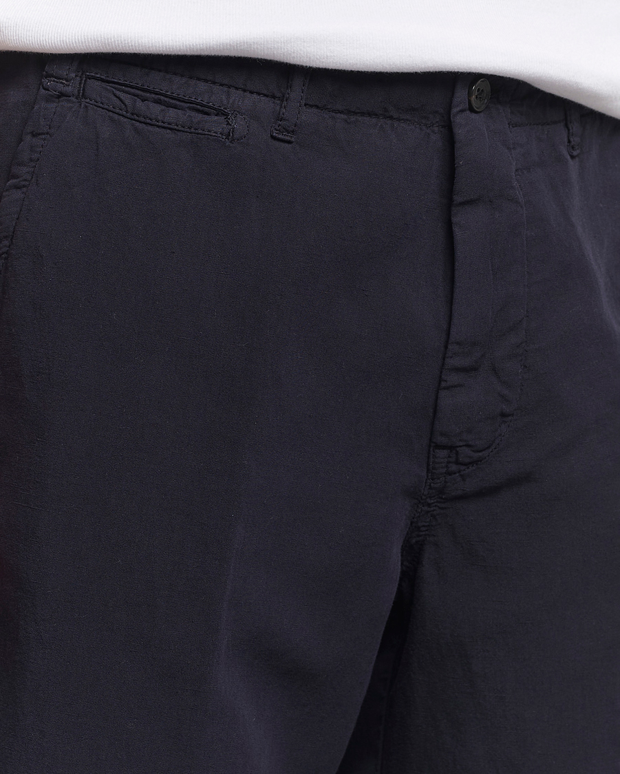 Uomini | Pantaloncini | Oscar Jacobson | Poggio Washed Linen Shorts Navy