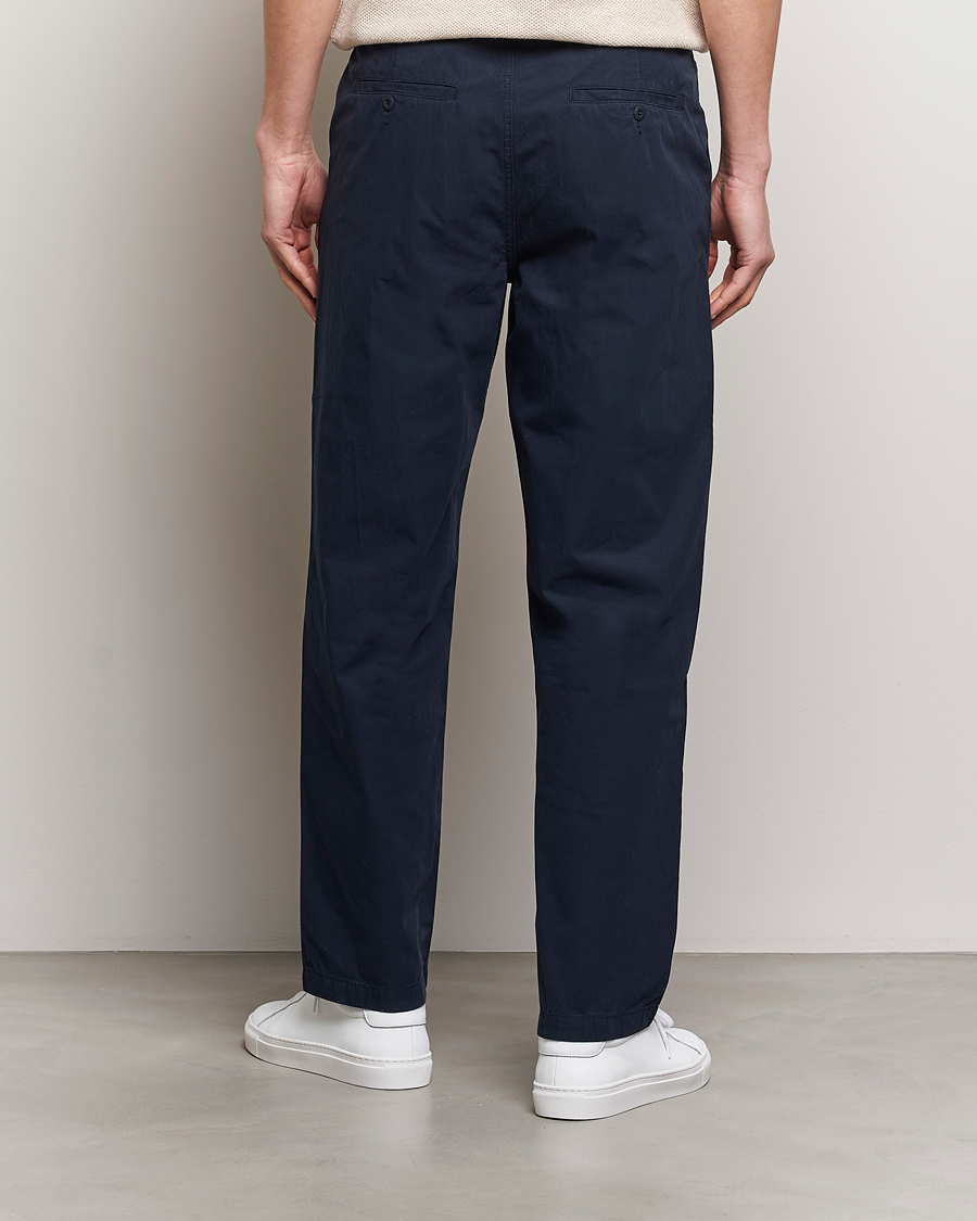 Uomini | Pantaloni | A Day's March | Redwood Light Cotton Trousers Navy
