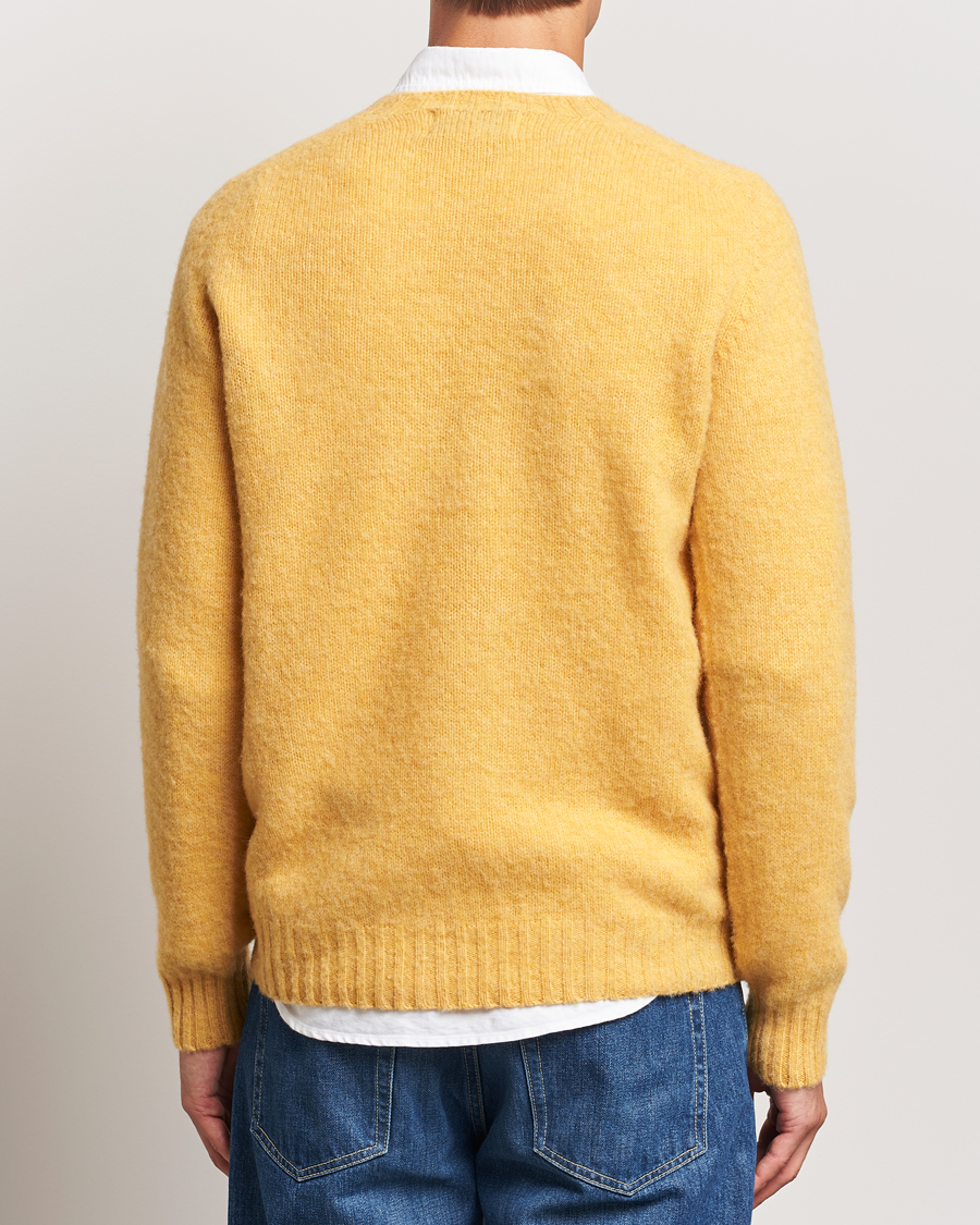 Uomini | Maglieria | Harley Of Scotland | Brushed Supersoft Lambswool Crewneck Marzipan