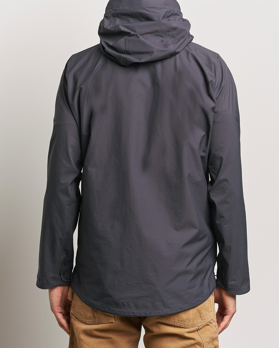 Uomini | Giacche | Klättermusen | Asynja Lightweight Waterproof Jacket Raven