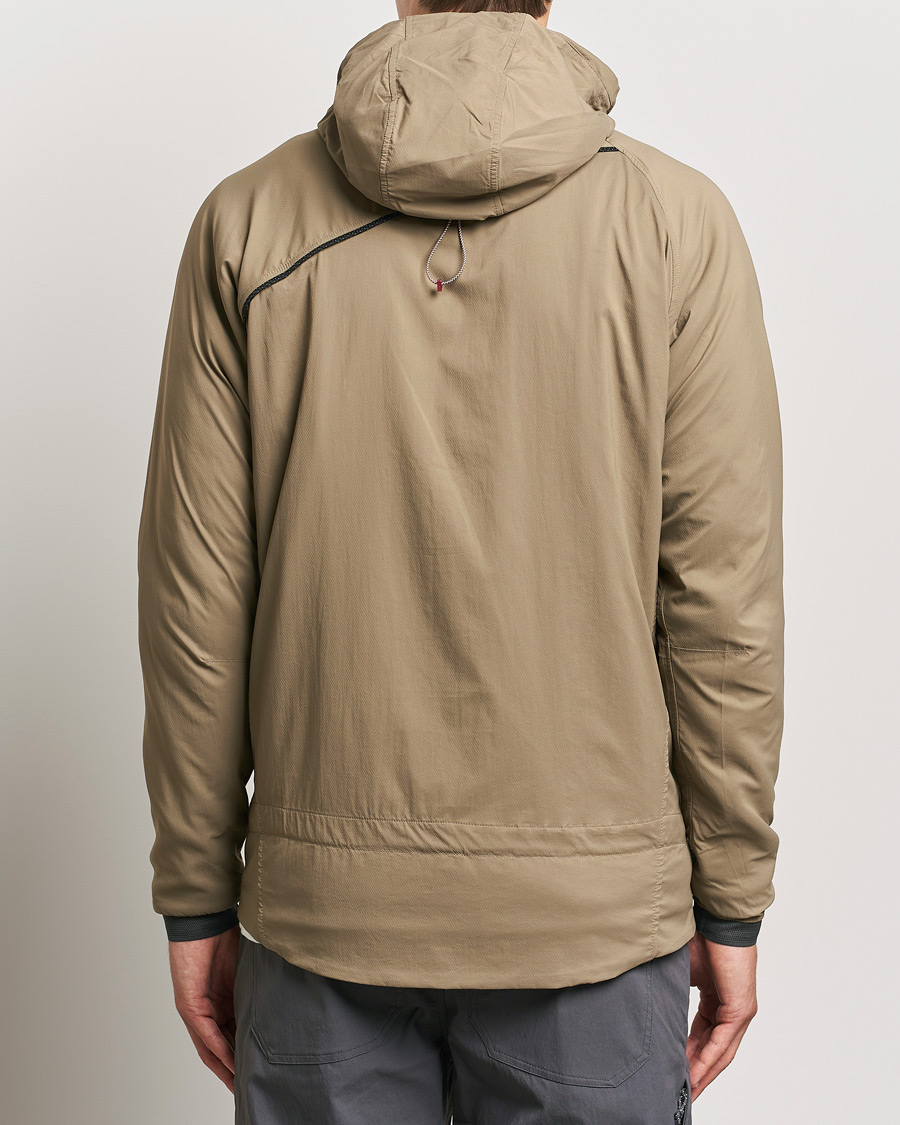 Uomini | Giacche | Klättermusen | 74 Levitend Active Hooded Jacket Dark Khaki