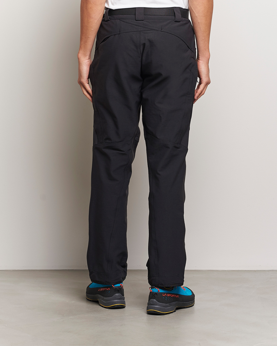 Uomini | Pantaloni | Klättermusen | Gere Windproof Stretch Pants Black