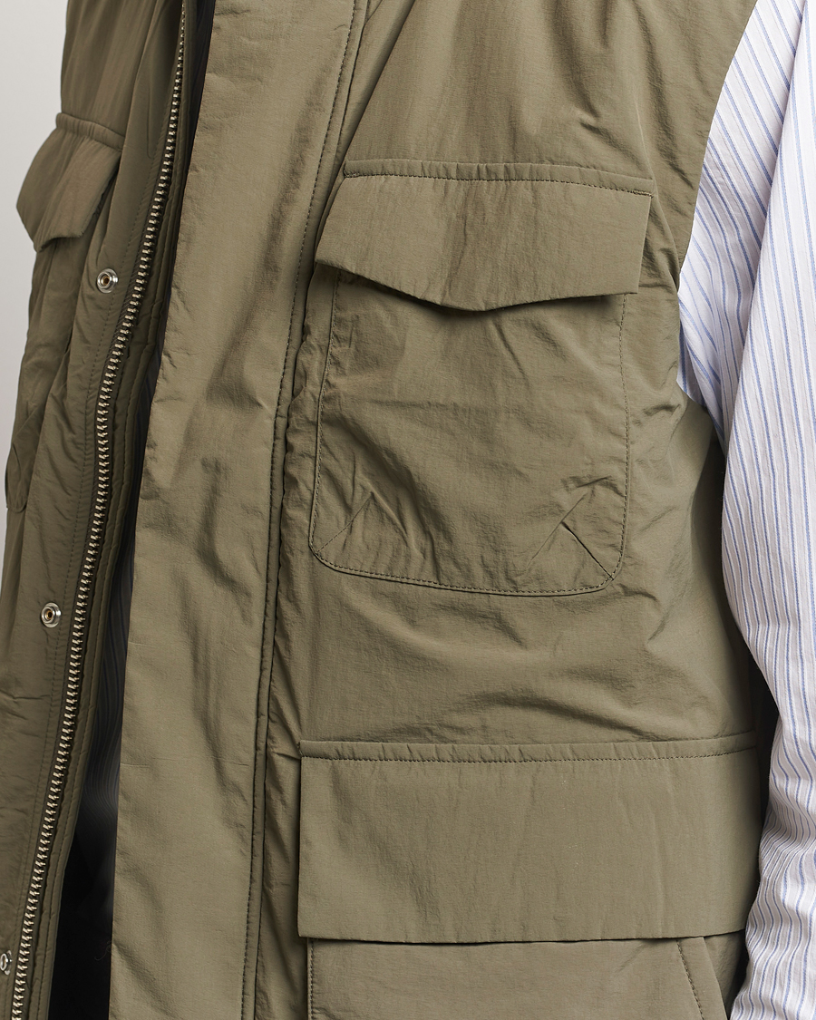 Uomini | Giacche | NN07 | Perry Nylon Padded Vest Capers Green
