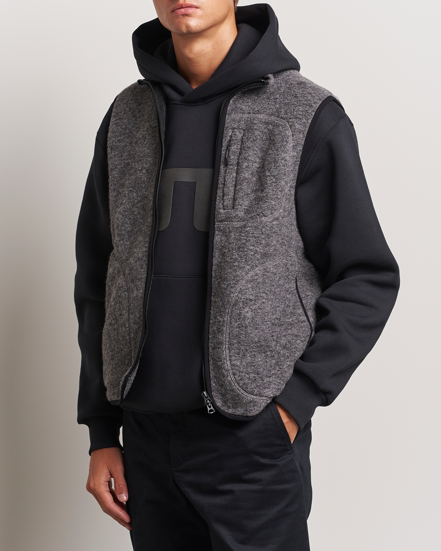Uomini | Gilet | J.Lindeberg | Duncan Wool Fleece Vest Light Grey Melange