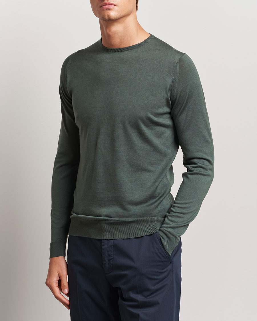 Uomini | Maglieria | John Smedley | Lundy Extra Fine Merino Crew Neck Highland Green