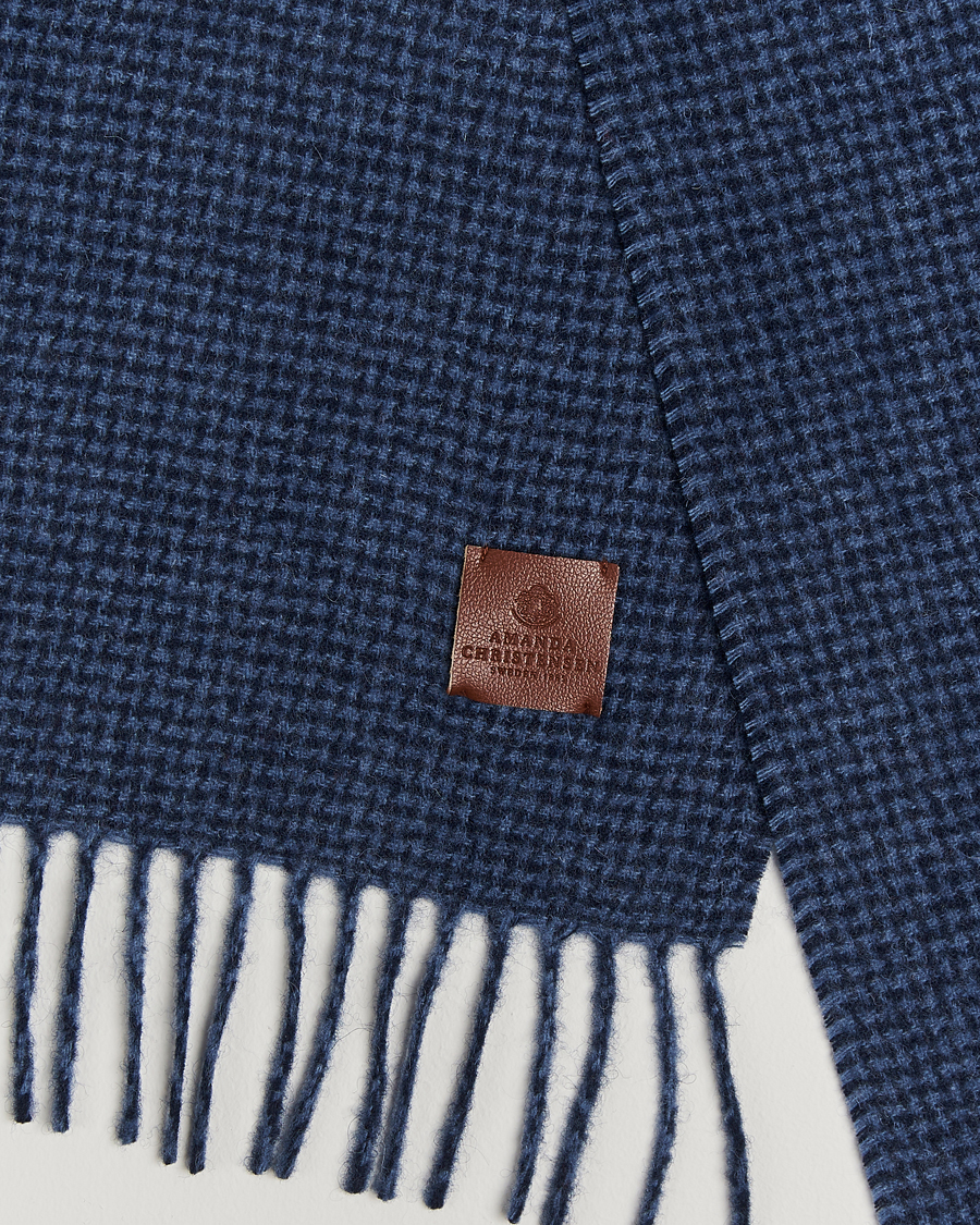 Uomini | Amanda Christensen Merino Wool Dogtooth Scarf Navy | Amanda Christensen | Merino Wool Dogtooth Scarf Navy