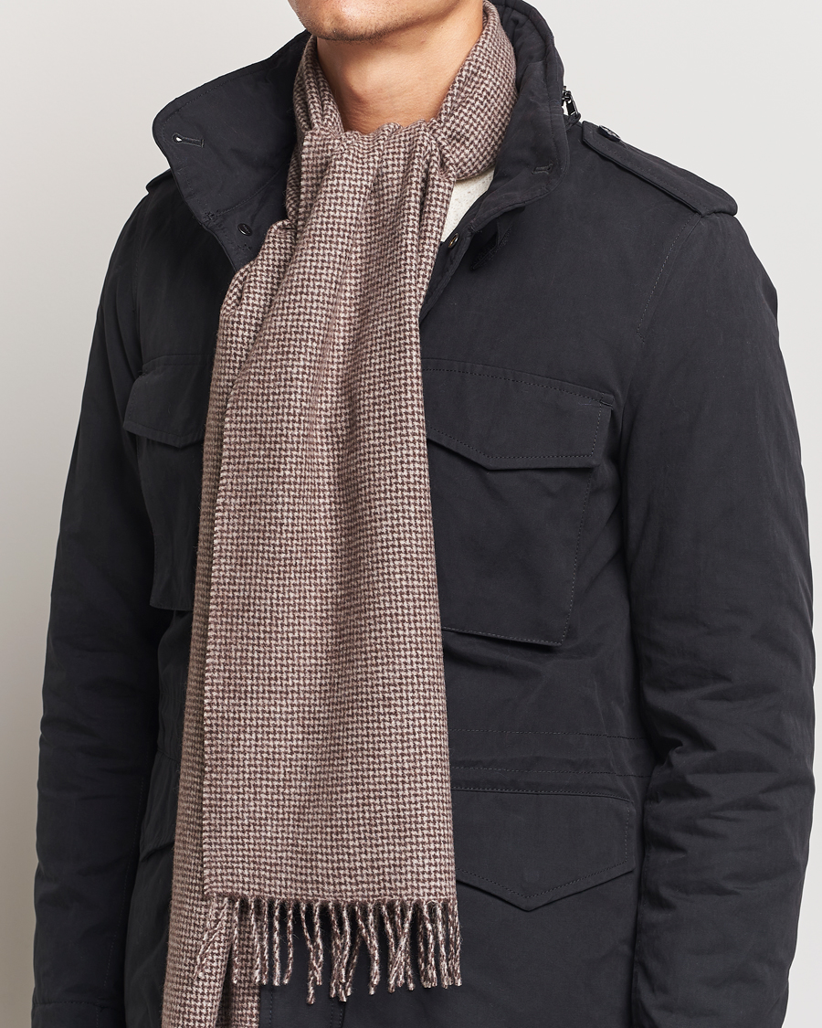 Uomini | Amanda Christensen Merino Wool Dogtooth Scarf Beige Melange | Amanda Christensen | Merino Wool Dogtooth Scarf Beige Melange