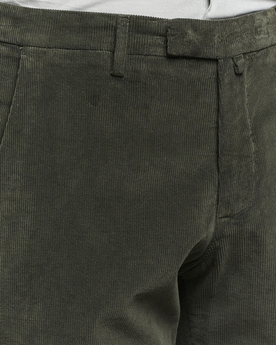 Uomini | Pantaloni | Briglia 1949 | Slim Fit Corduroy Trousers Dark Green