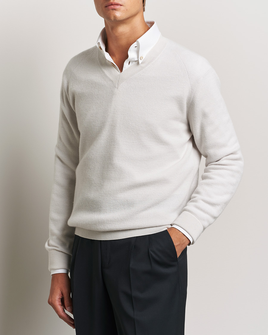Uomini | Maglieria | Brioni | Rib Cashmere V-Neck Sweater Light Grey