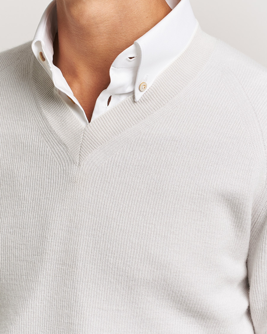 Uomini | Maglieria | Brioni | Rib Cashmere V-Neck Sweater Light Grey
