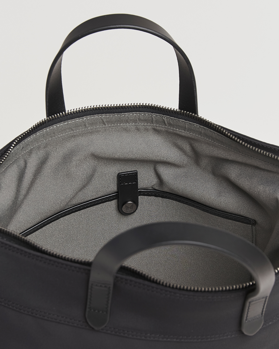Uomini | Borse | Mismo | M/S Helmet Tote Bag Eclipse Black/Black