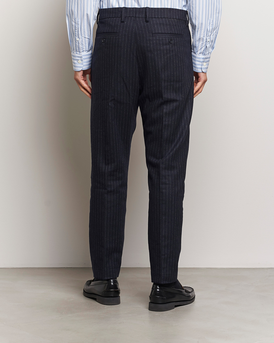 Uomini | Pantaloni | NN07 | Bill Wool Pleated Trousers Navy Blue Pinstripe