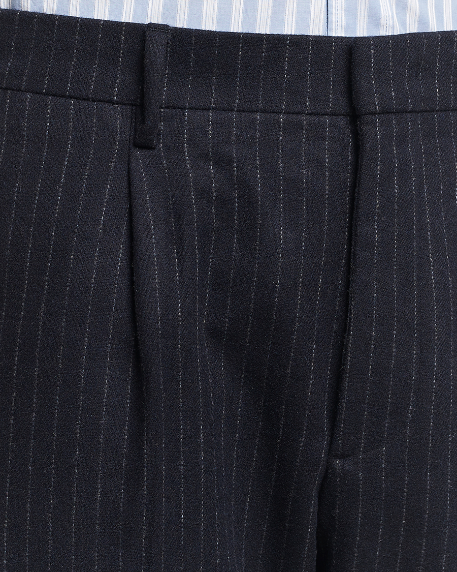 Uomini | Pantaloni | NN07 | Bill Wool Pleated Trousers Navy Blue Pinstripe
